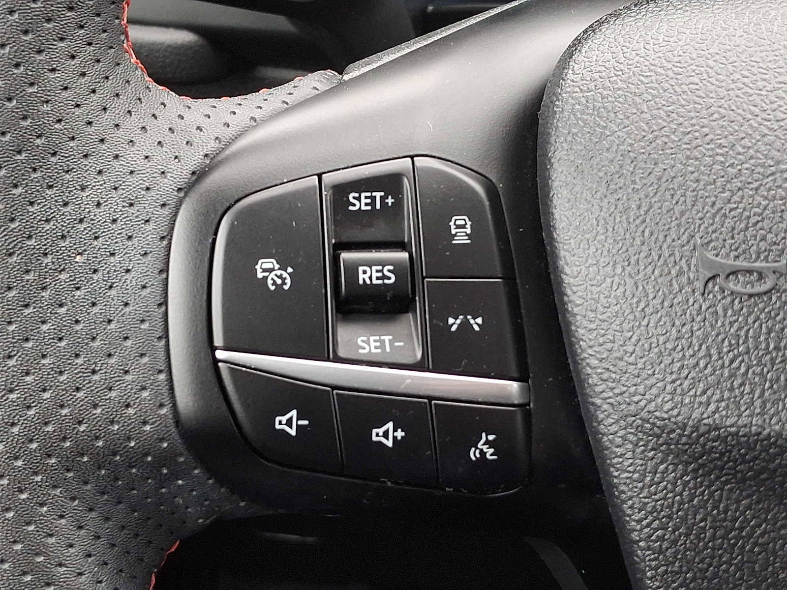 Certified 2023 Ford Escape ST-Line Select w/ Tech Pack #2 image 22