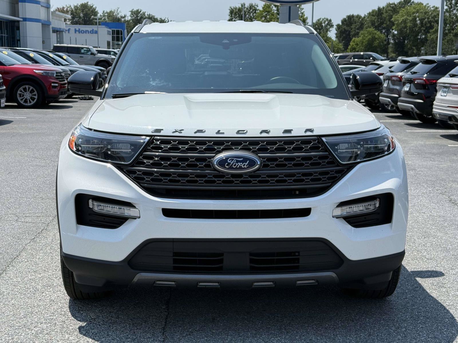 Certified 2024 Ford Explorer XLT w/ Equipment Group 202A AWD/4WD image 6