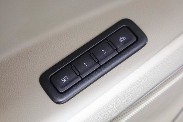 Used 2020 GMC Yukon Denali w/ Denali Premium Package AWD/4WD image 33