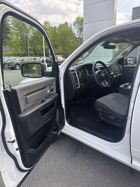 Used 2024 RAM 1500 Classic SLT AWD/4WD image 12