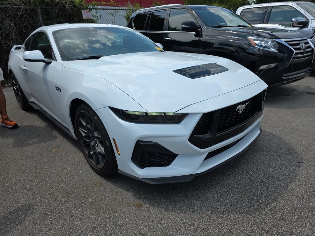 Certified 2026 Ford Mustang GT Premium w/ GT Performance Package RWD image 4