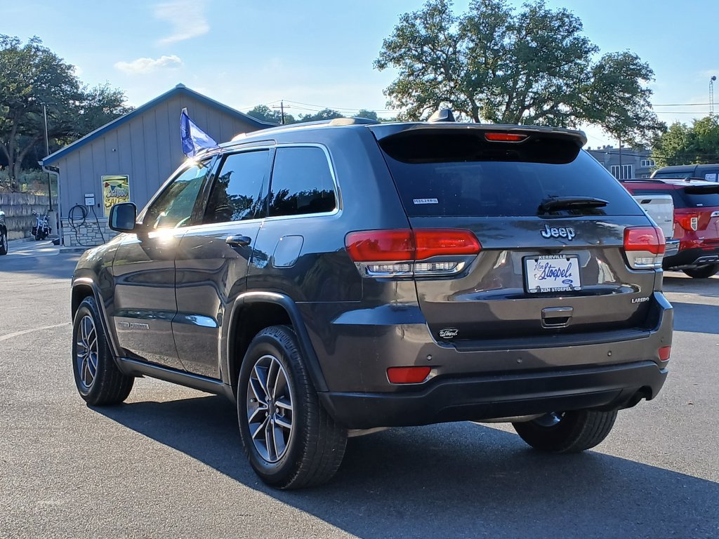 Used 2019 Jeep Grand Cherokee Laredo w/ 18" Wheel & 8.4" Radio Group RWD image 5
