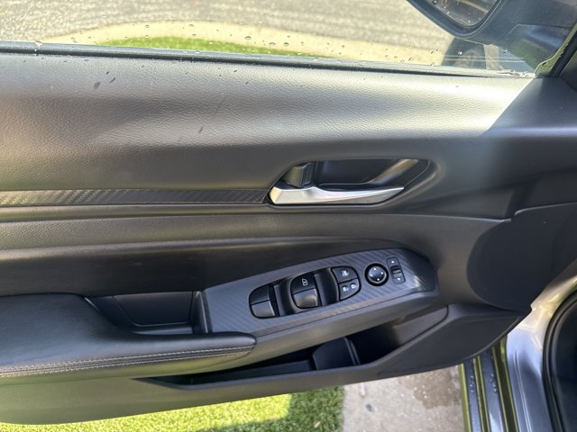 Used 2024 Nissan Altima 2.5 SV FWD image 11