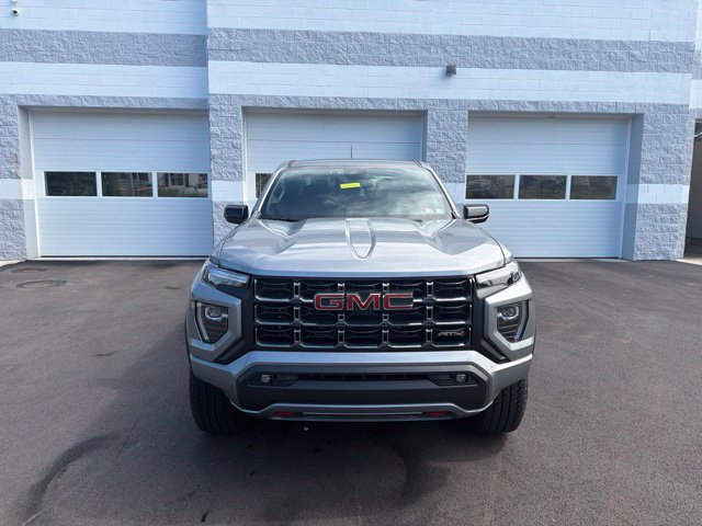 Used 2025 GMC Canyon AT4 AWD/4WD image 10