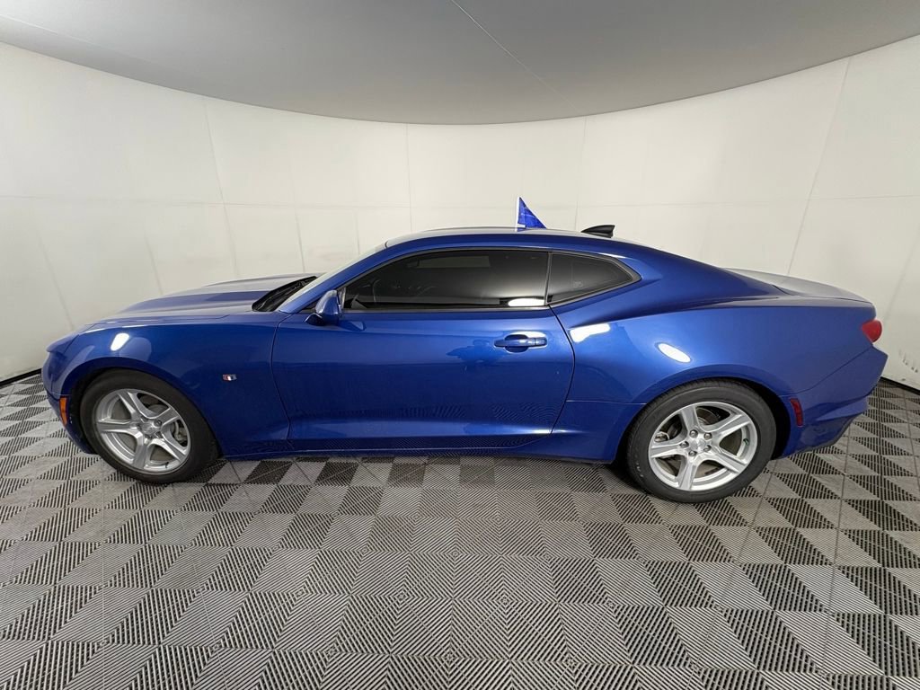 Used 2021 Chevrolet Camaro LT image 2