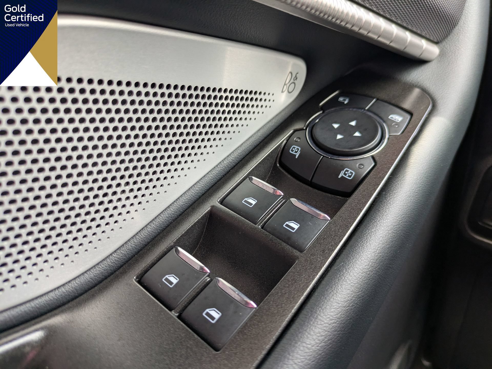 Certified 2025 Ford Explorer ST RWD image 31