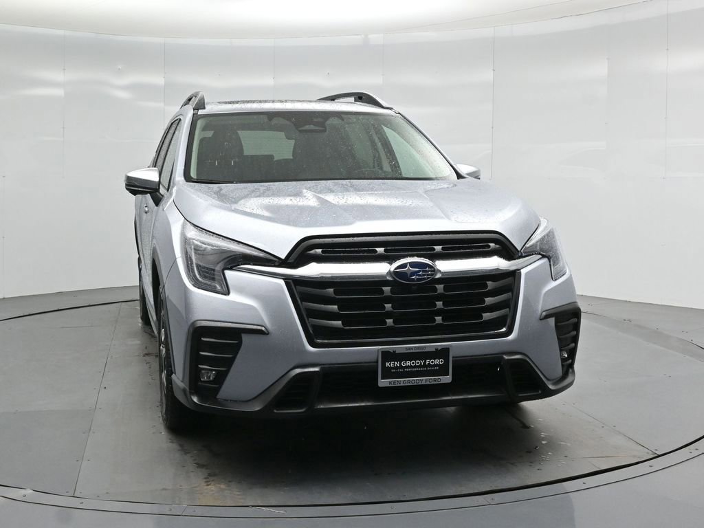 Used 2023 Subaru Ascent Limited w/ Technology Package image 6