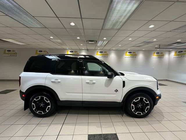 Certified 2023 Ford Bronco Sport Outer Banks w/ Tech Package AWD/4WD image 3