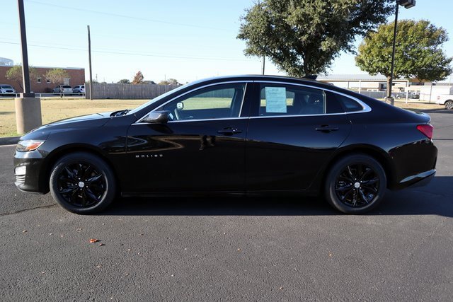 Used 2023 Chevrolet Malibu LT image 2