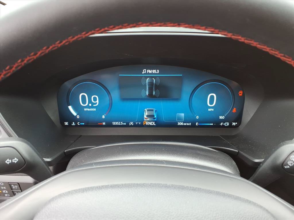 Certified 2024 Ford Escape ST-Line Select w/ Tech Pack #2 AWD/4WD image 10