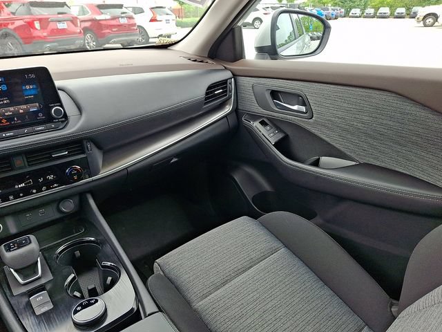 Used 2023 Nissan Rogue SV AWD/4WD image 22