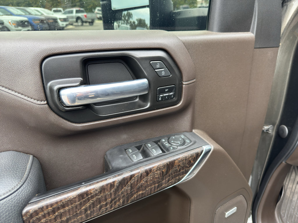 Used 2023 GMC Sierra 2500 Denali AWD/4WD image 10
