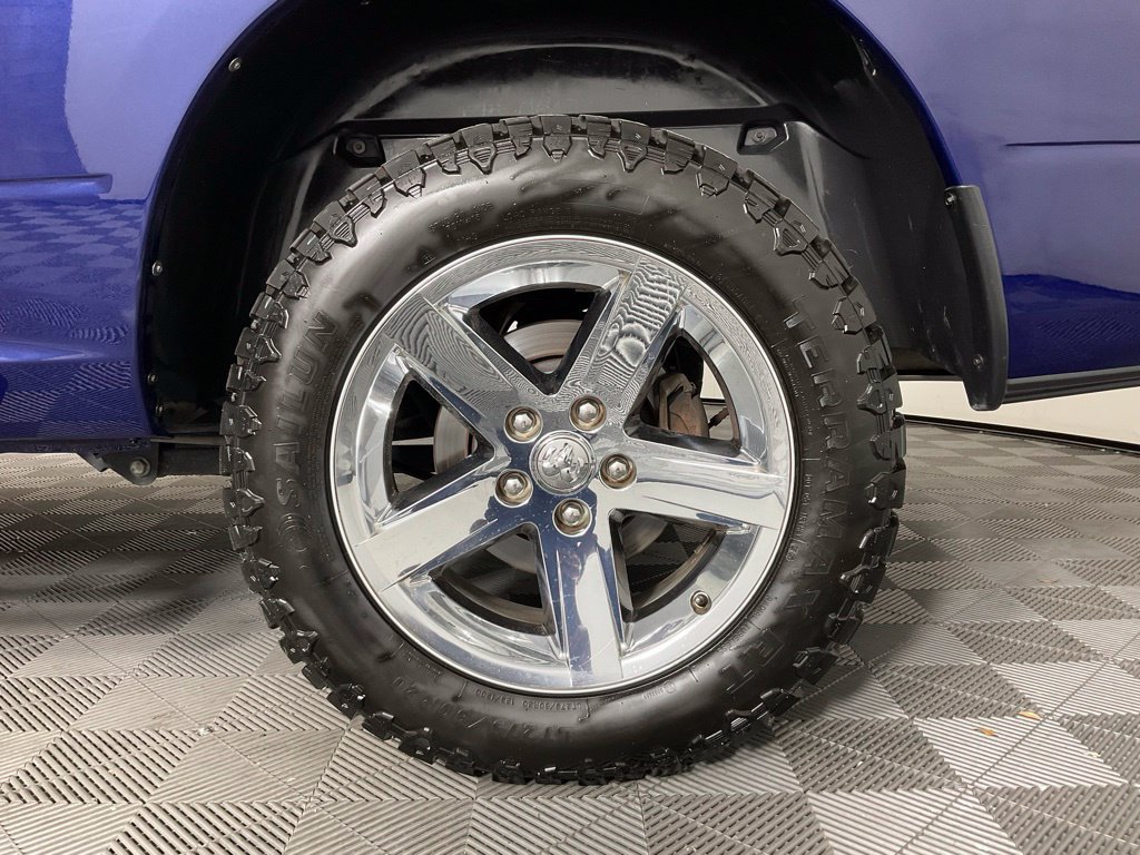 Used 2017 RAM 1500 Express AWD/4WD image 10