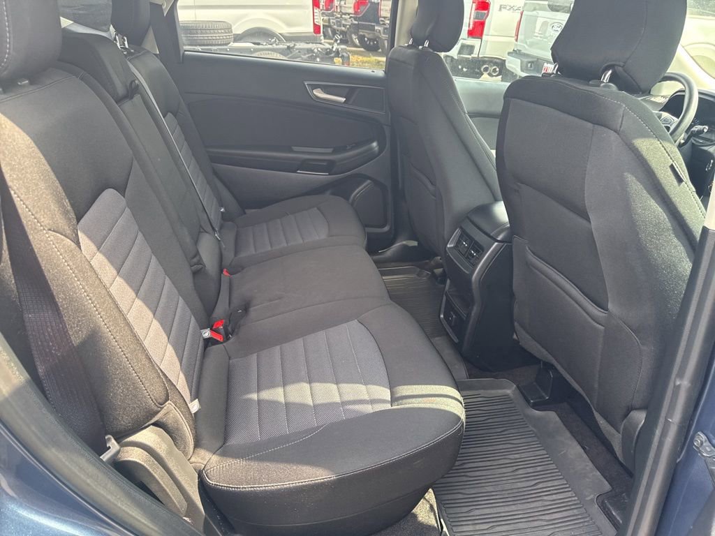 Certified 2019 Ford Edge SE FWD image 32