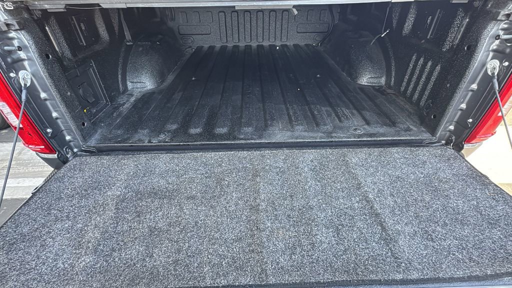 Certified 2021 Ford F150 XLT w/ Equipment Group 302A High image 26