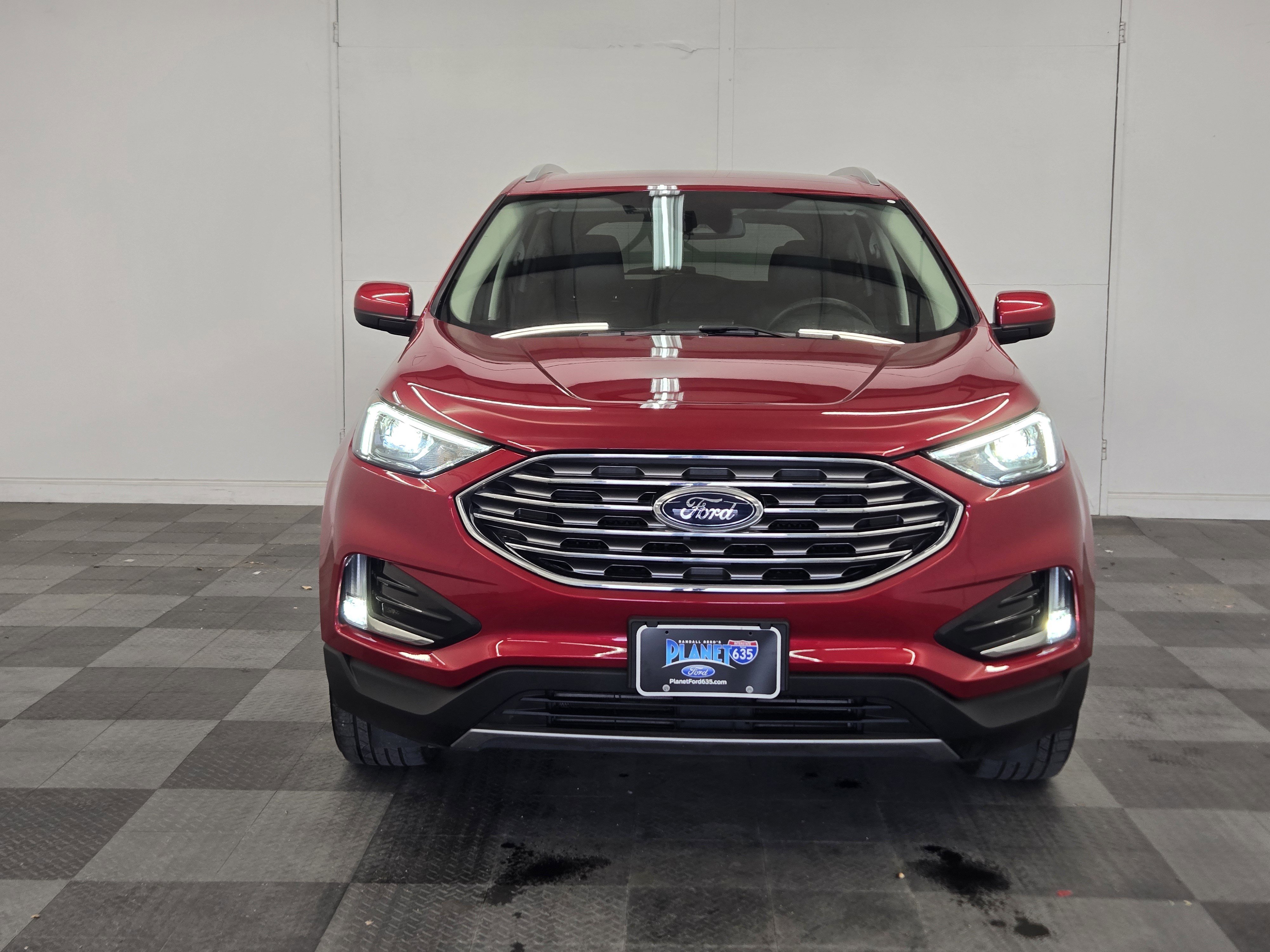 Certified 2022 Ford Edge SEL w/ Convenience Package image 3