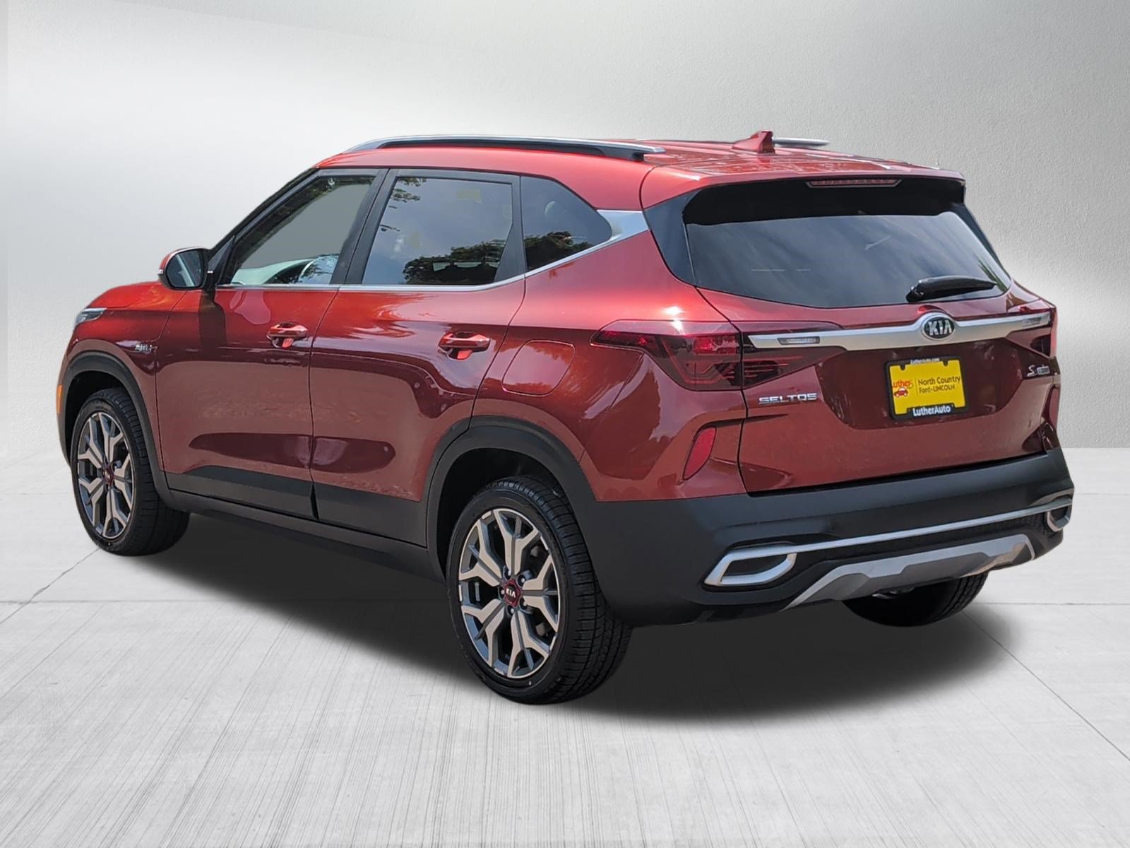 Used 2021 Kia Seltos S AWD/4WD image 5