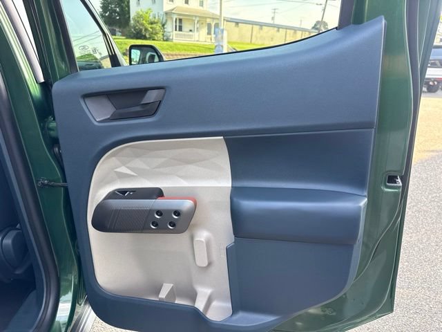 Certified 2025 Ford Maverick Lariat w/ 4K Tow Package AWD/4WD image 37