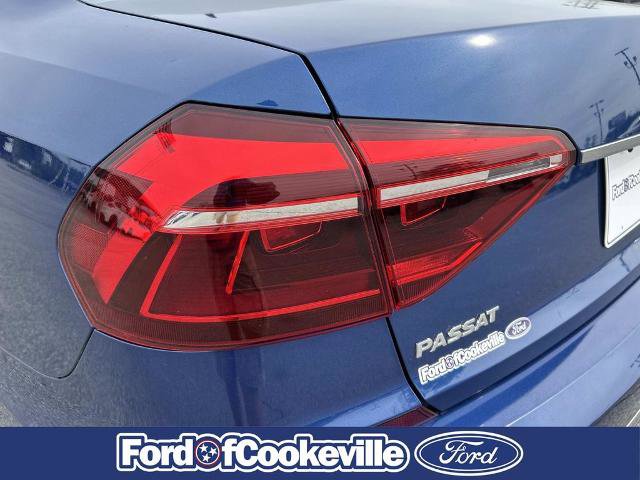 Used 2017 Volkswagen Passat 1.8T R-Line FWD image 11