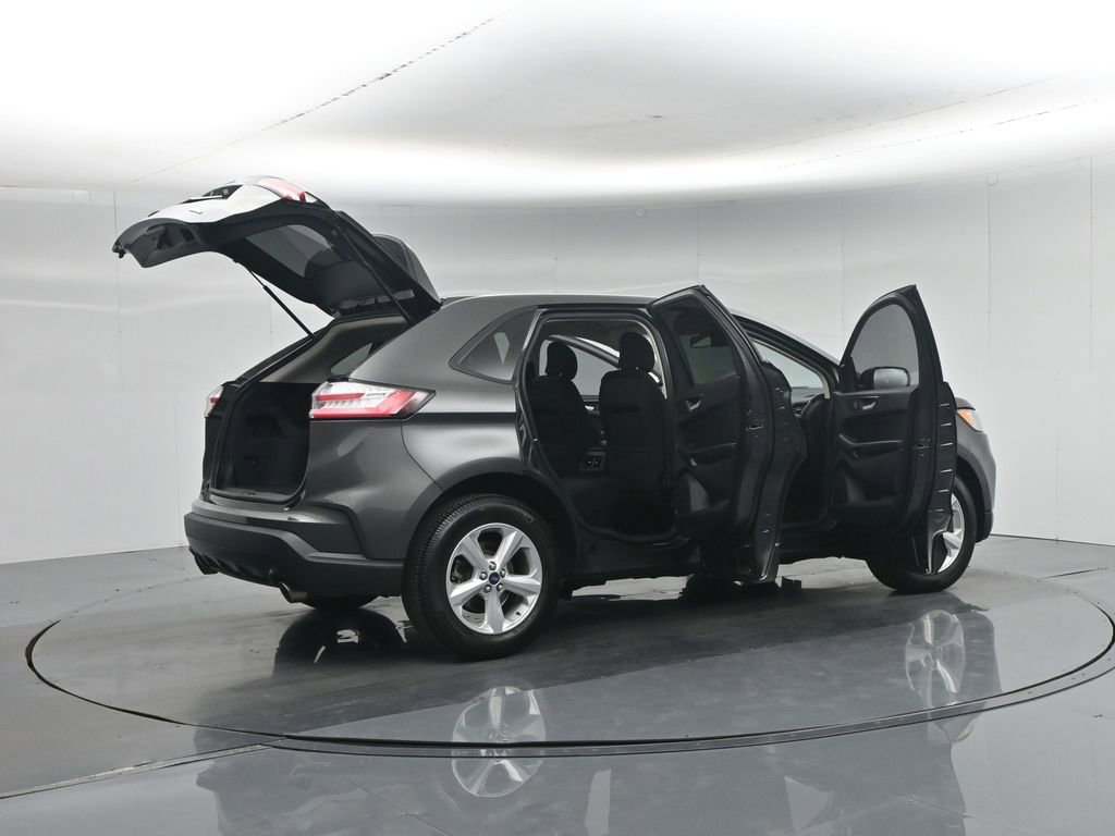 Certified 2019 Ford Edge SE FWD image 6