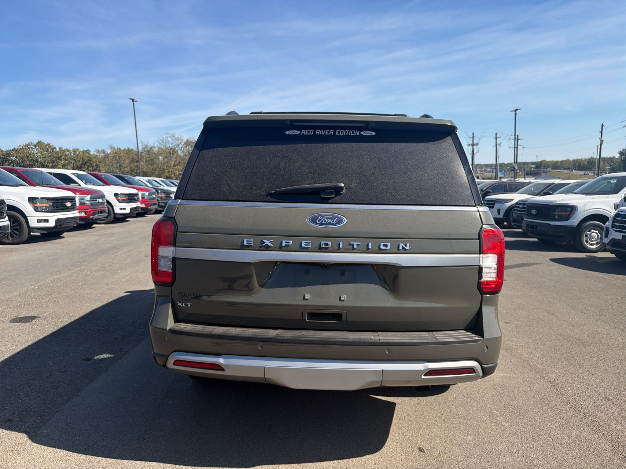 Certified 2024 Ford Expedition XLT RWD image 4