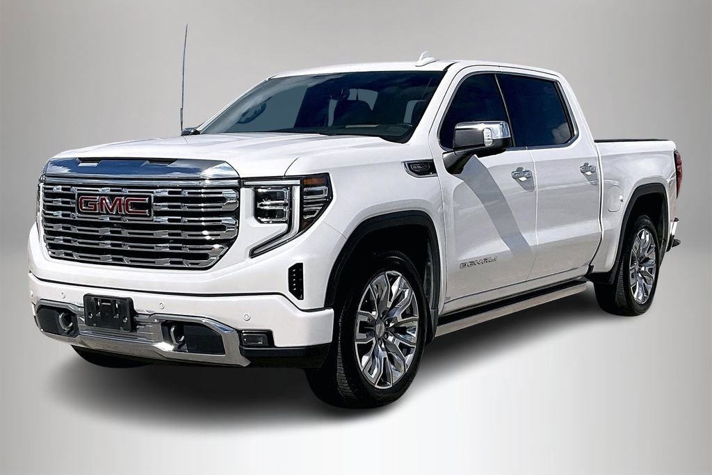 Used 2022 GMC Sierra 1500 Denali w/ Denali Reserve Package AWD/4WD image 2