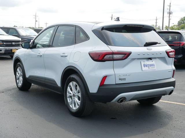 Certified 2025 Ford Escape Active w/ Tech Pack #1 AWD/4WD image 3