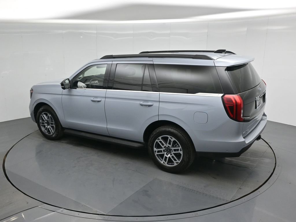 Certified 2025 Ford Expedition Active AWD/4WD image 43