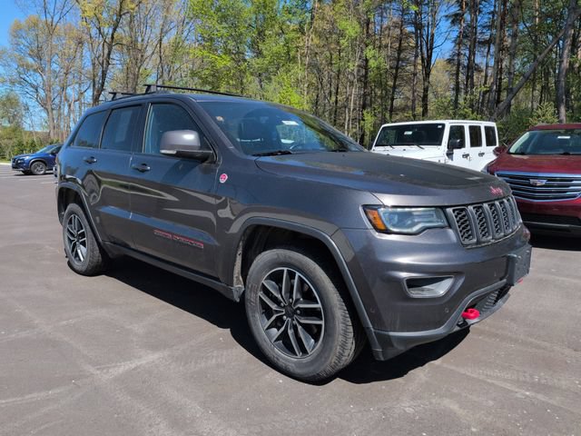Used 2020 Jeep Grand Cherokee Trailhawk w/ Trailhawk Luxury Group AWD/4WD image 3
