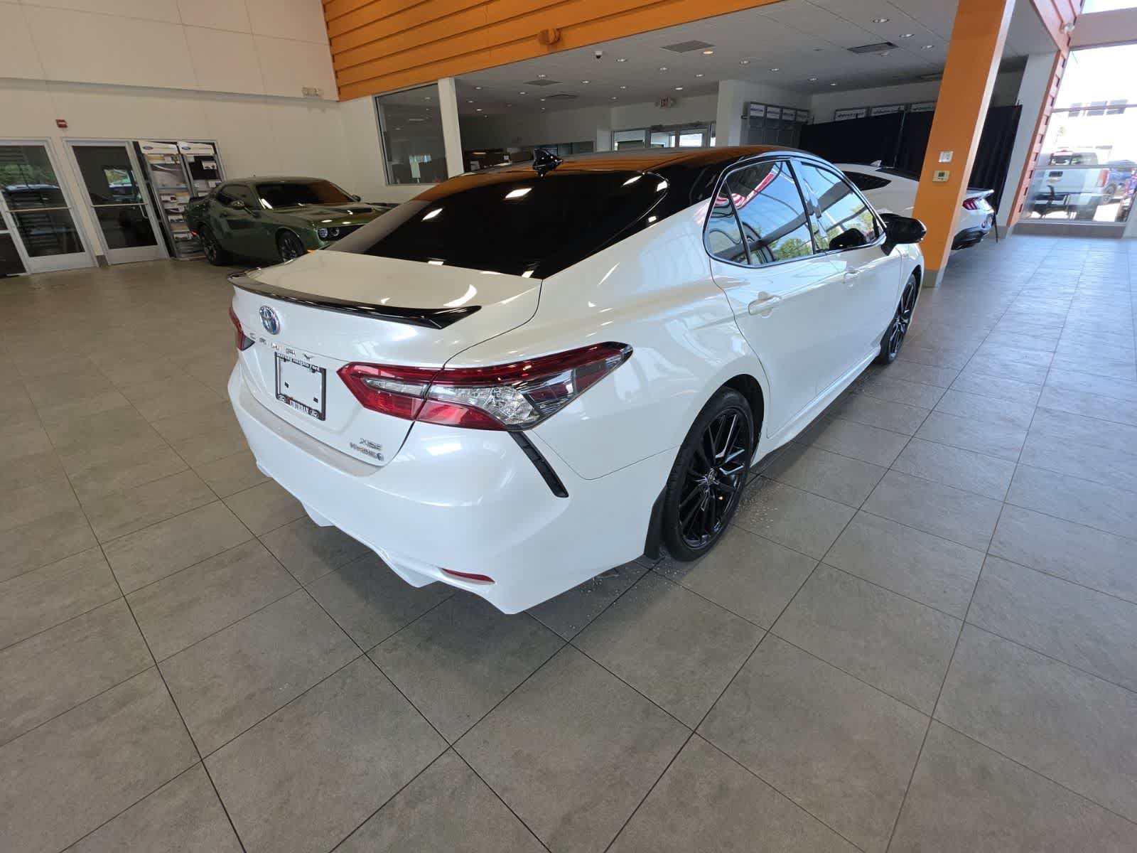 Used 2021 Toyota Camry XSE FWD image 8