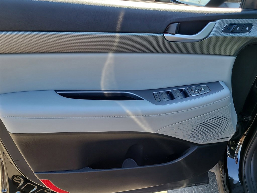 Used 2024 Hyundai Palisade SEL w/ Premium Package image 14