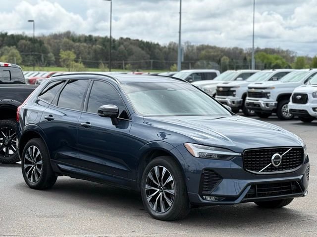 Used 2023 Volvo XC60 B5 Plus AWD/4WD image 38