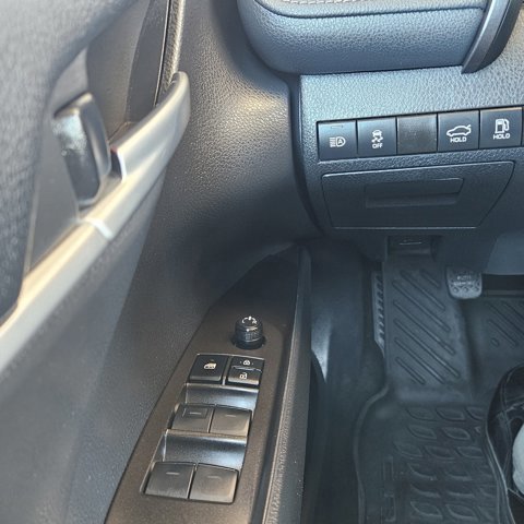 Used 2024 Toyota Camry SE image 17