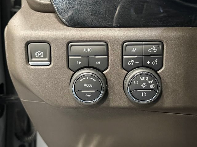 Used 2025 Chevrolet Silverado 1500 LTZ w/ LTZ Premium Package AWD/4WD image 17