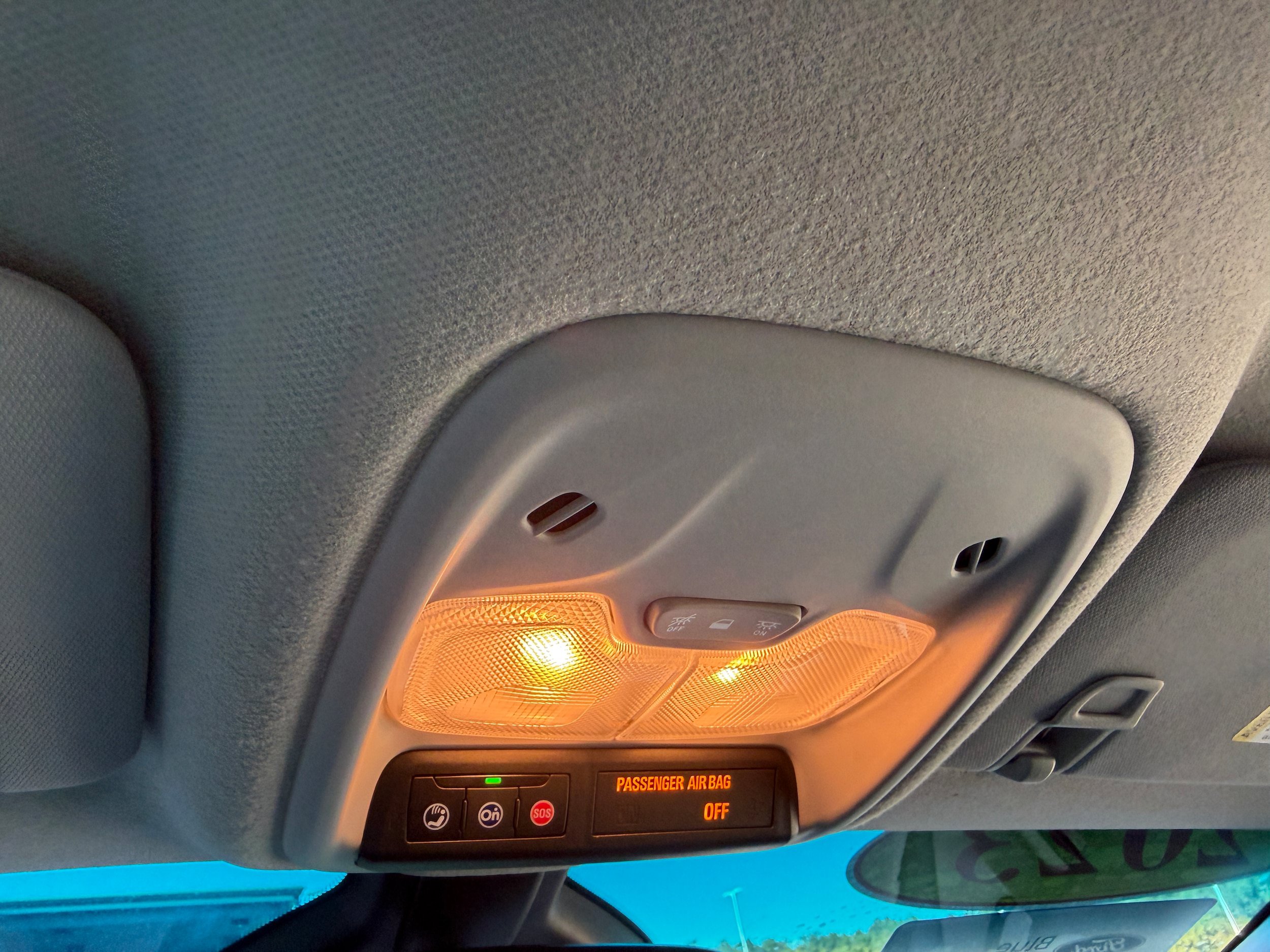 Used 2023 Chevrolet Bolt LT w/ Infotainment Package FWD image 24