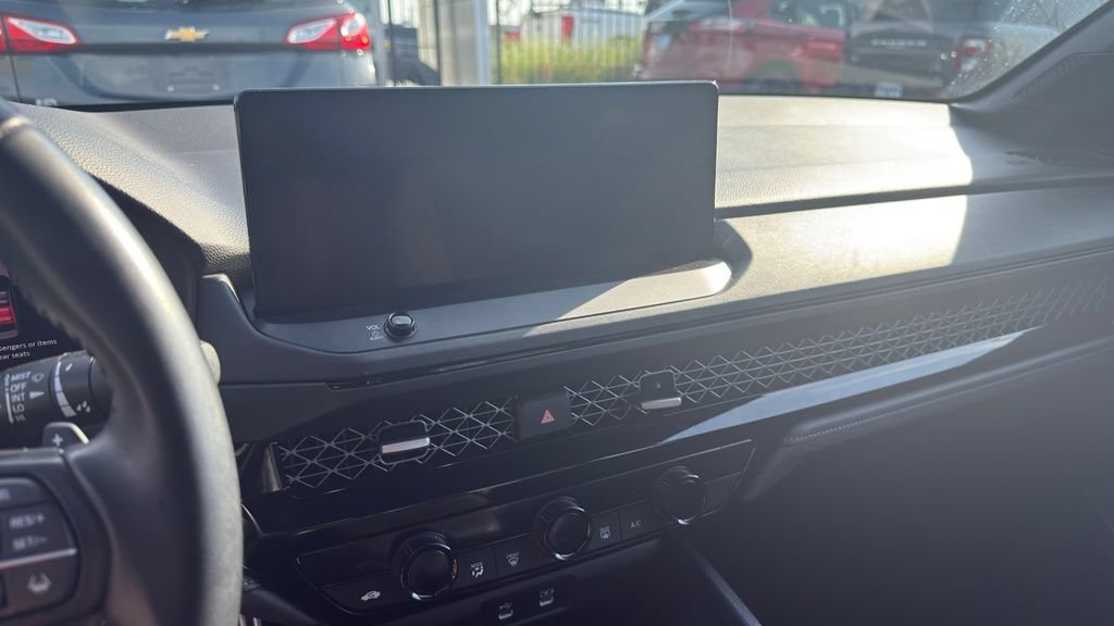 Used 2023 Honda Accord Sport image 11
