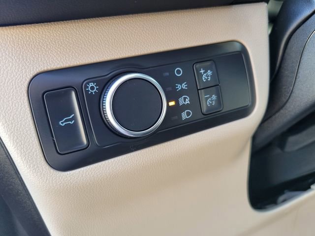 Certified 2022 Ford Escape SE w/ Convenience Package image 17