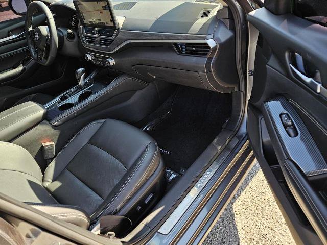 Used 2023 Nissan Altima 2.5 SL FWD image 9