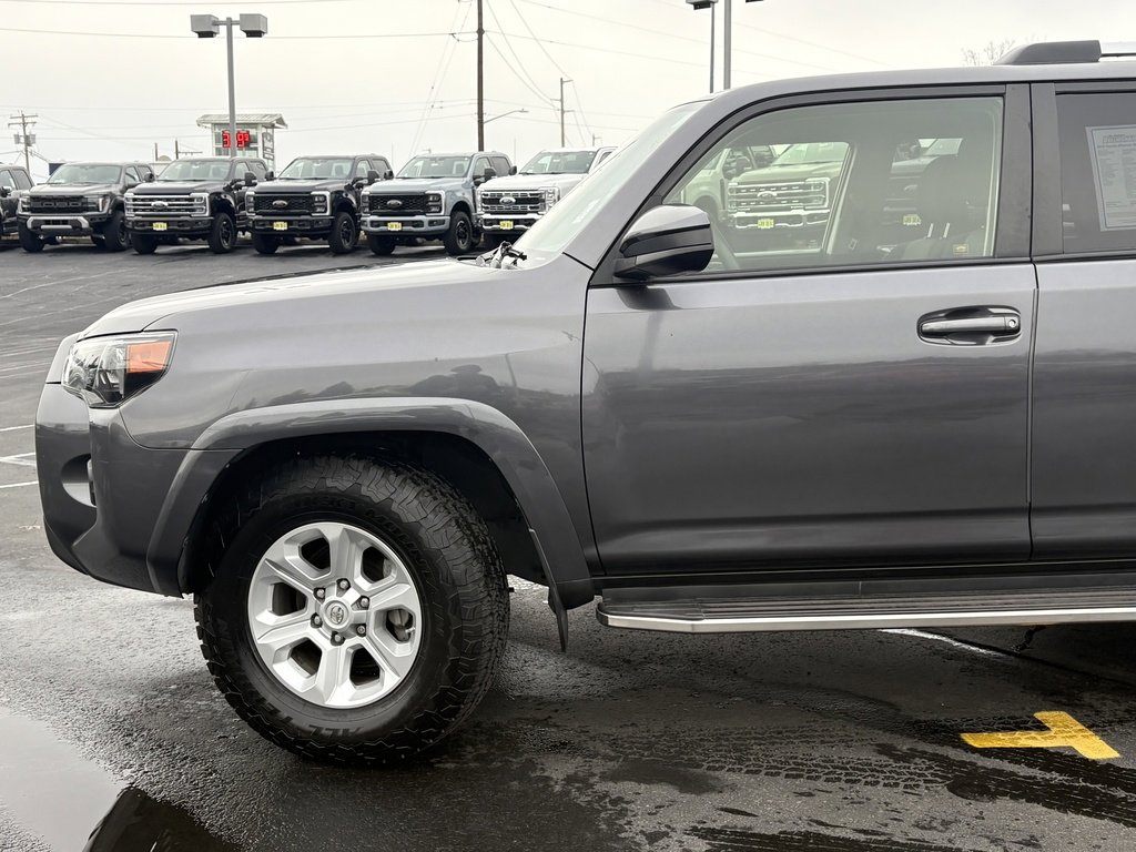 Used 2019 Toyota 4Runner SR5 image 10