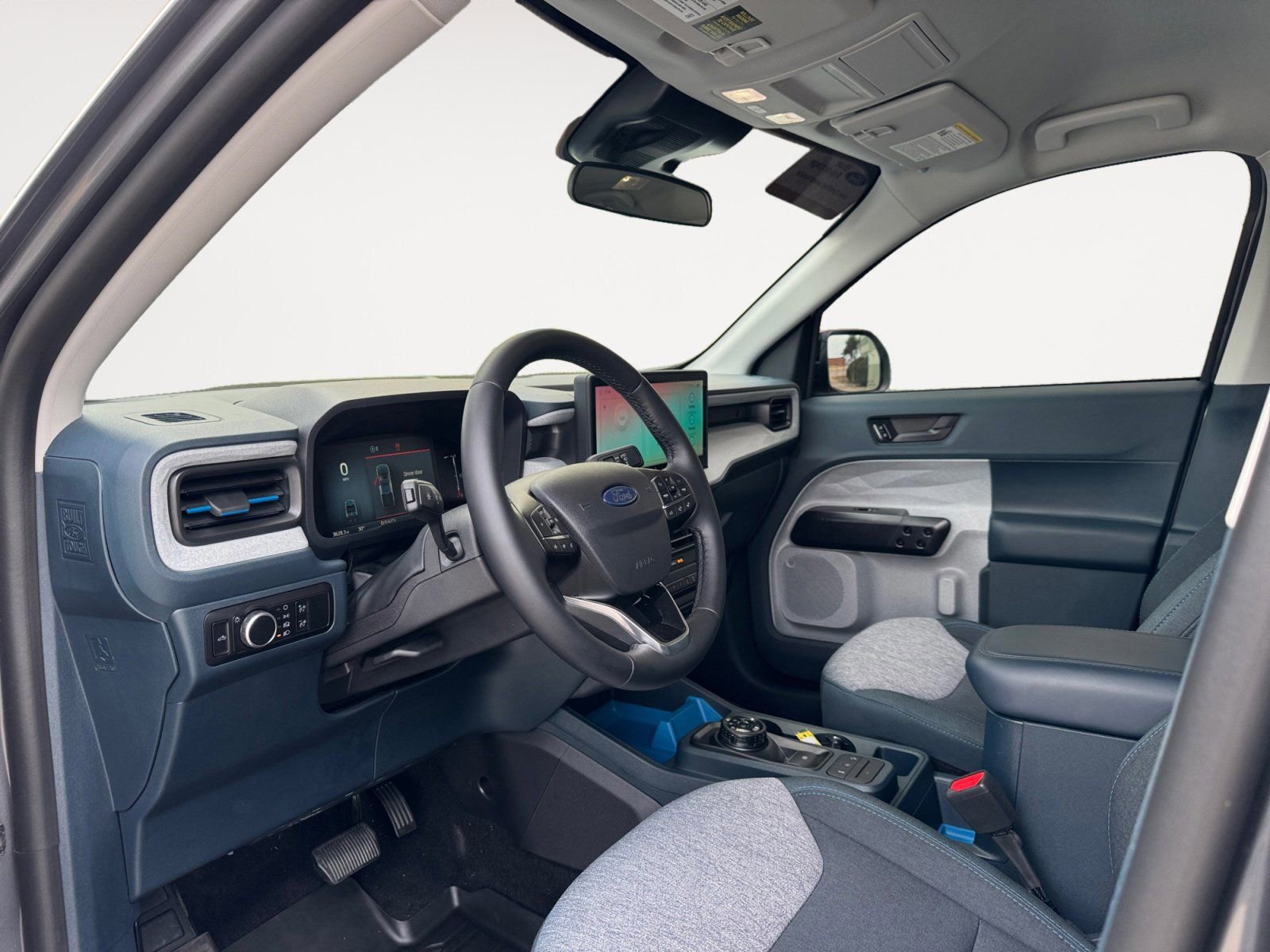 Certified 2025 Ford Maverick XLT w/ XLT Luxury Package image 9