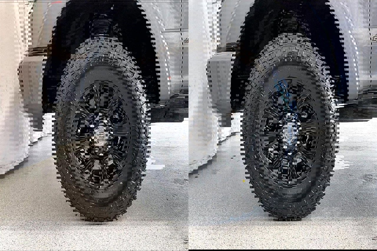 Certified 2021 Ford F250 Platinum w/ Tremor Off-Road Package image 12