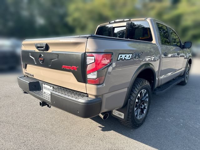 Used 2021 Nissan Titan PRO-4X w/ Pro-4x Convenience Package AWD/4WD image 8