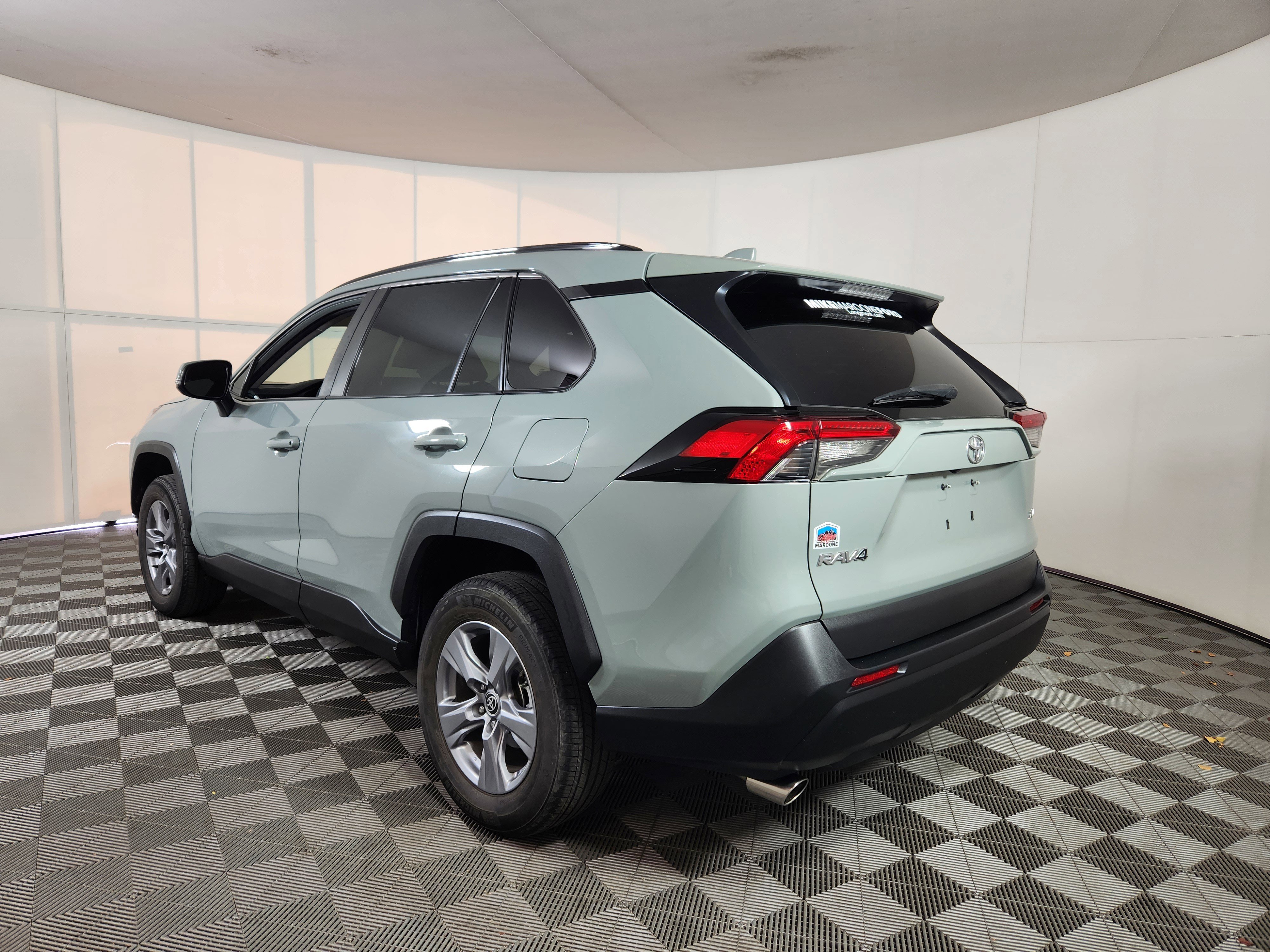 Used 2022 Toyota RAV4 XLE image 3