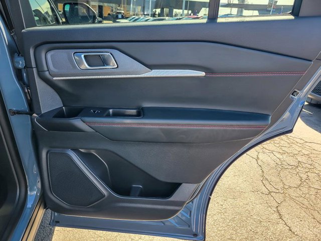 Certified 2025 Ford Explorer ST-Line w/ Premium Package AWD/4WD image 30