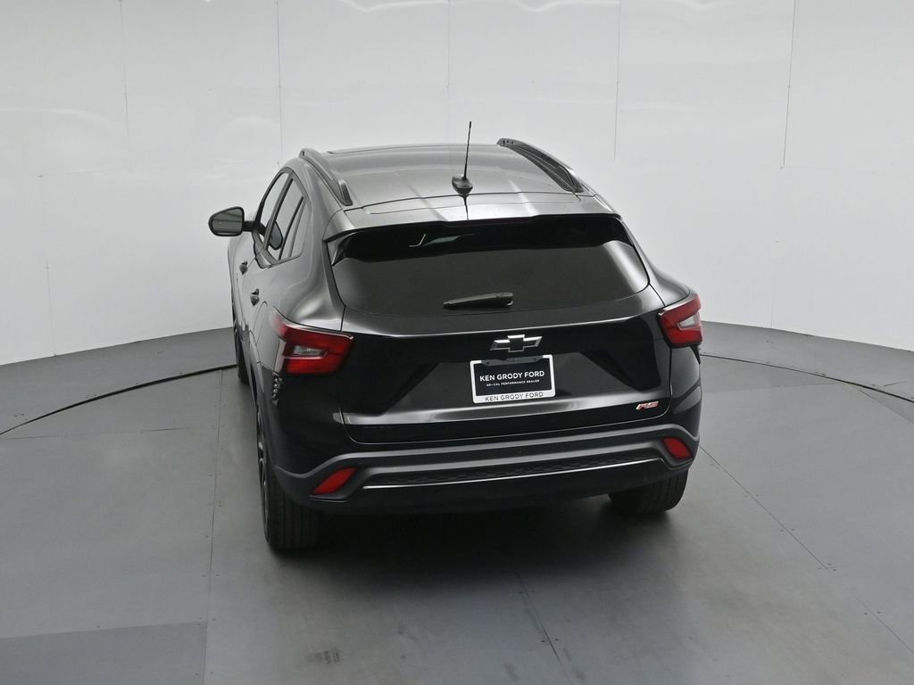 Used 2024 Chevrolet Trax RS w/ Sunroof Package FWD image 37