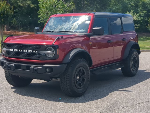 Certified 2025 Ford Bronco Badlands w/ Sasquatch Package AWD/4WD image 8