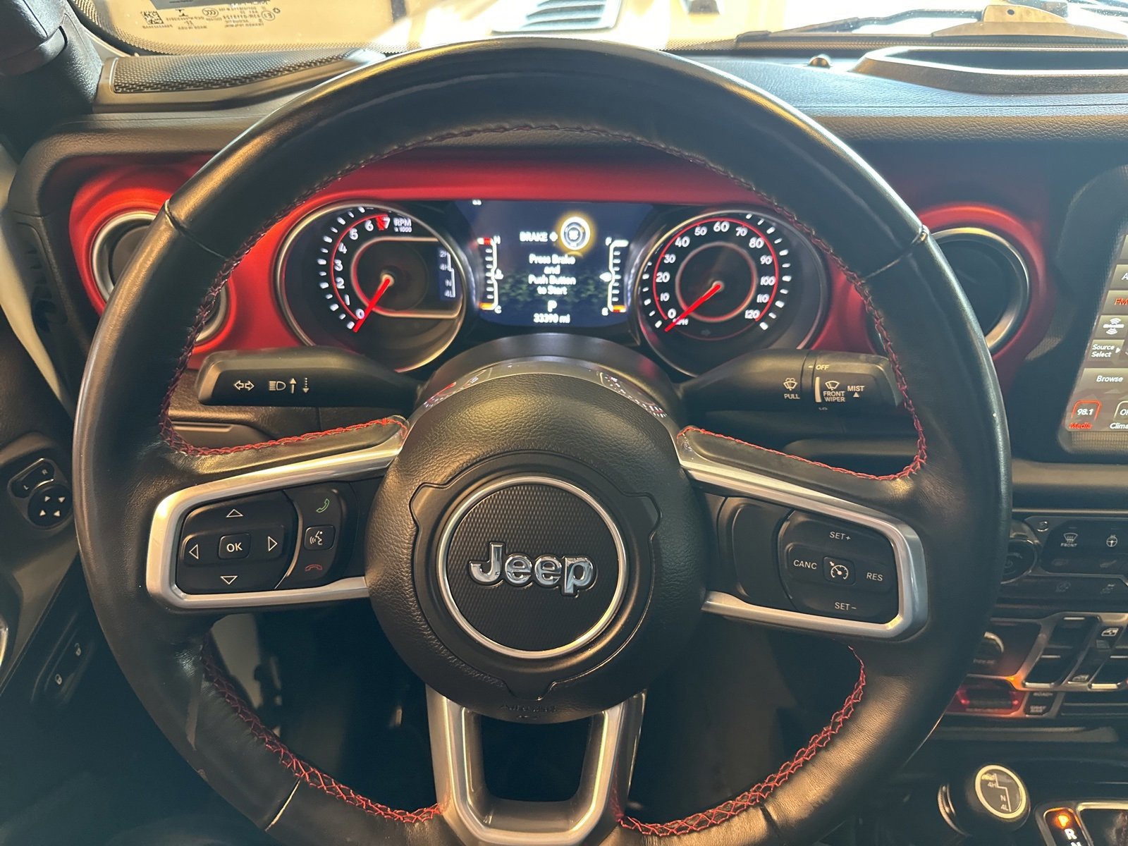 Used 2022 Jeep Gladiator Rubicon w/ Cold Weather Group image 19
