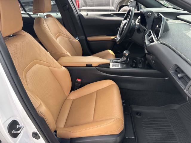 Used 2023 Lexus UX 250h FWD w/ Premium Package image 11