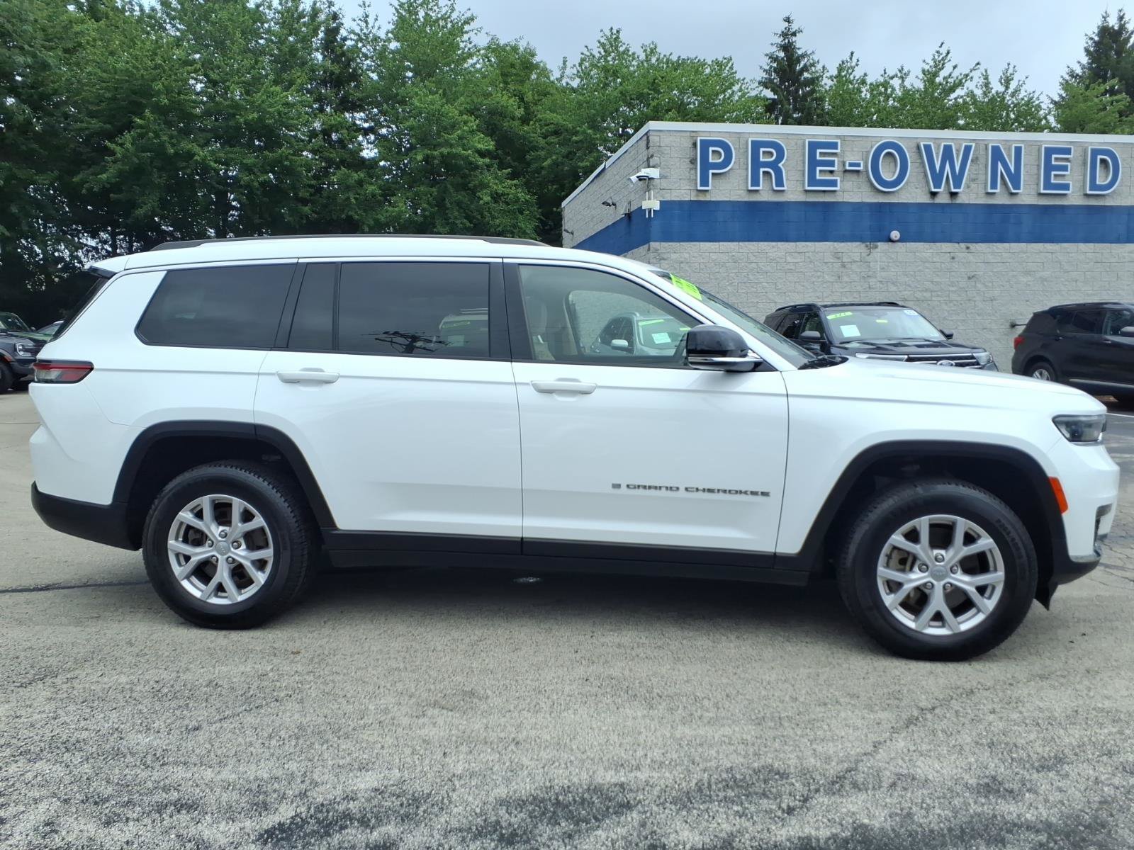Used 2021 Jeep Grand Cherokee L Limited AWD/4WD image 2