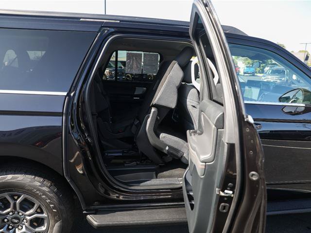 Certified 2025 Ford Expedition Max Active AWD/4WD image 36